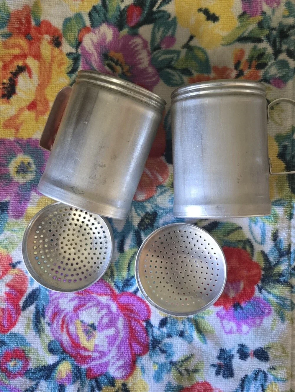 Vintage Aluminum Shaker Set with Handles - Kitchen Seasoning Dispensers